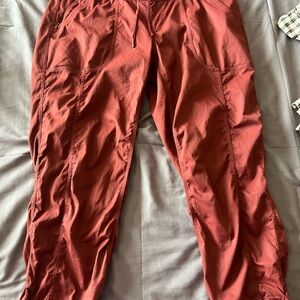 The North Face Aphrodite 2.0 Capris in Barolo Red for Outdoor Adventures